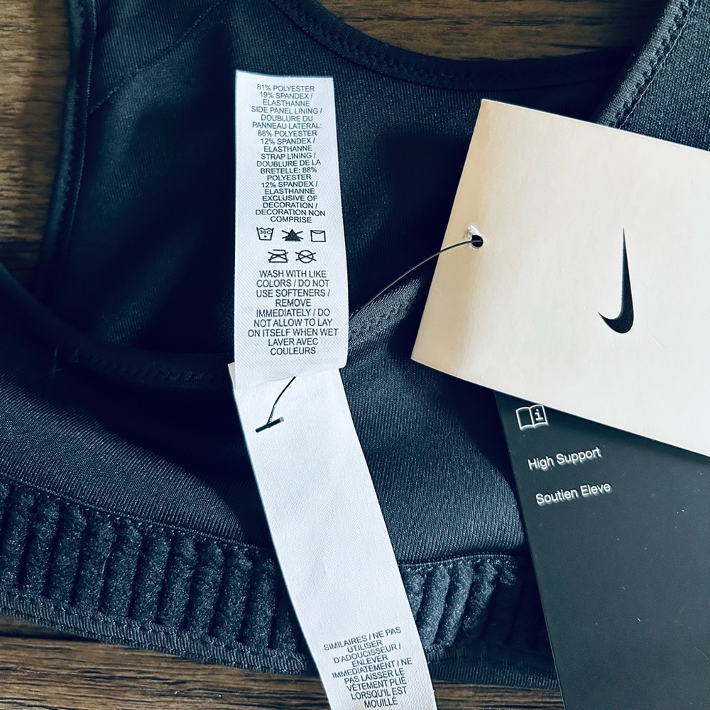 🆕 Nike Womens Victory Shape Black/White High Support Sports Bra ~ COPY ~ 1 LEFT - Picture 11 of 16